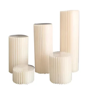 photographie de 5 tailles de colonnes de présentation couleur blanche.